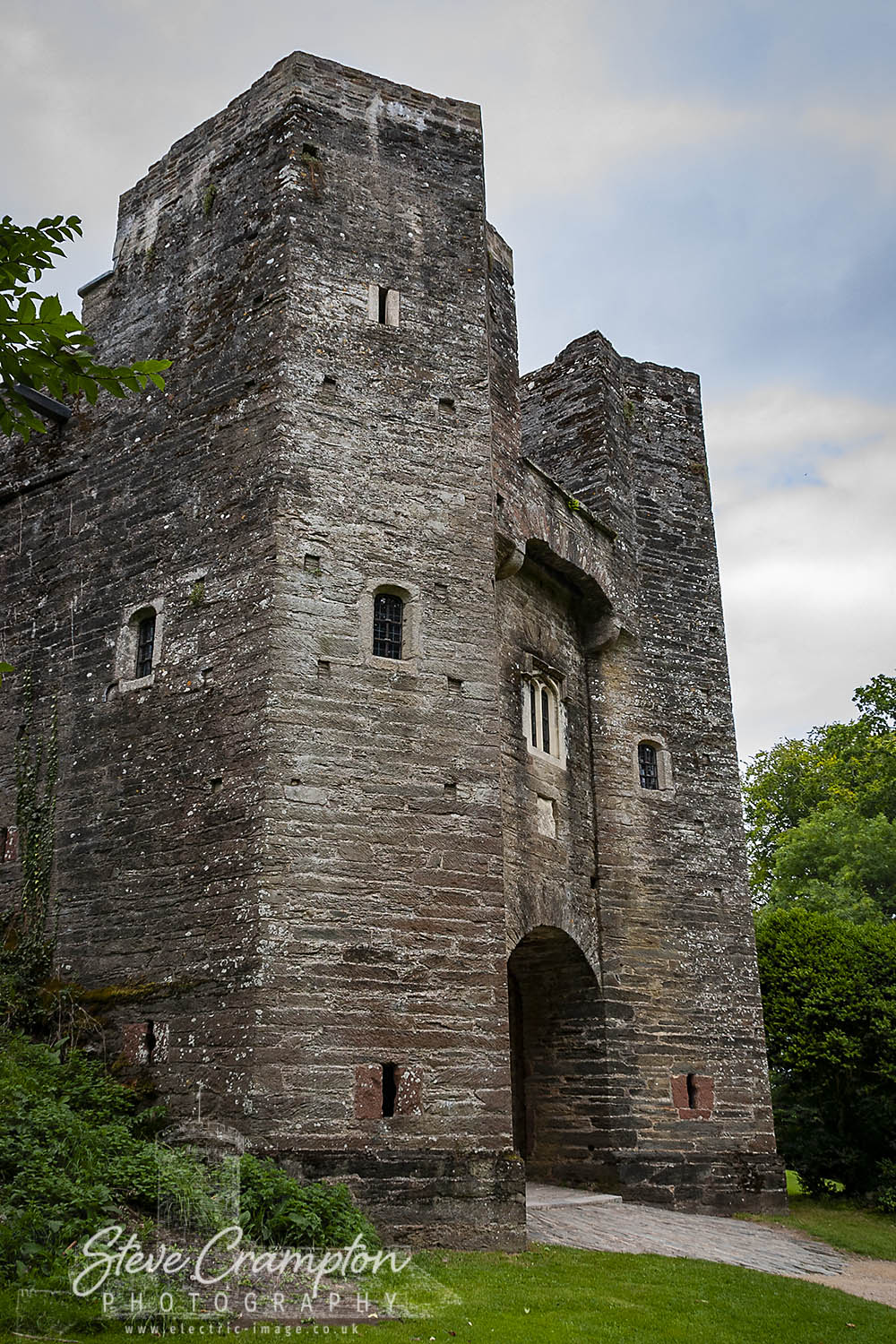 Berry Pomeroy Castle
