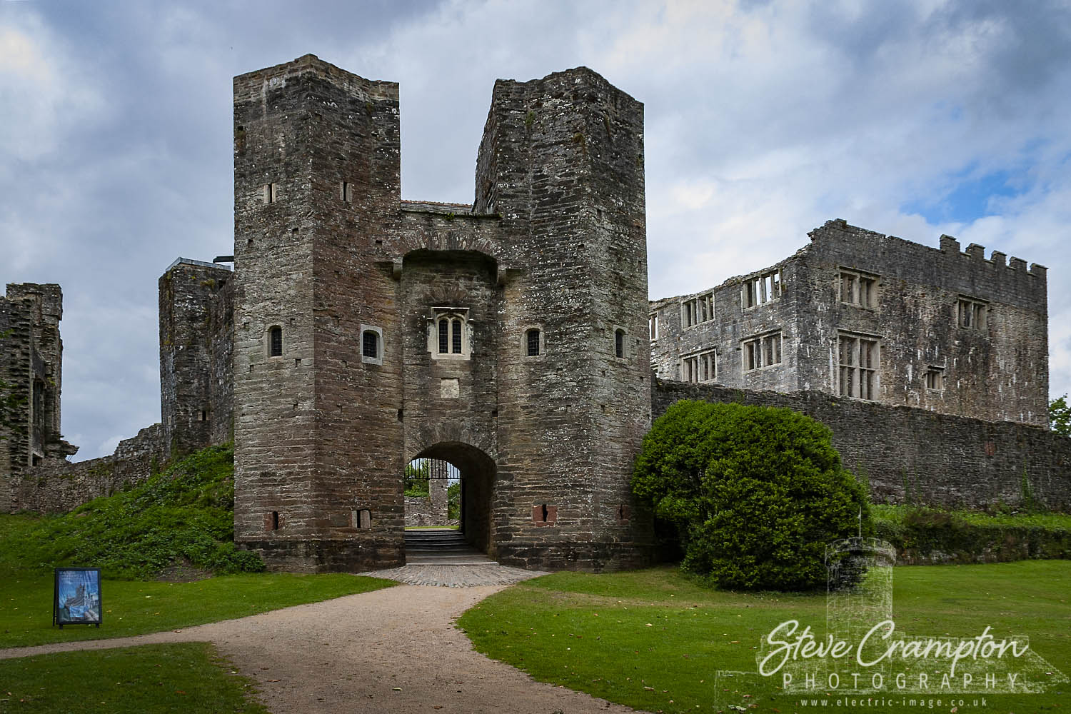 Berry Pomeroy Castle