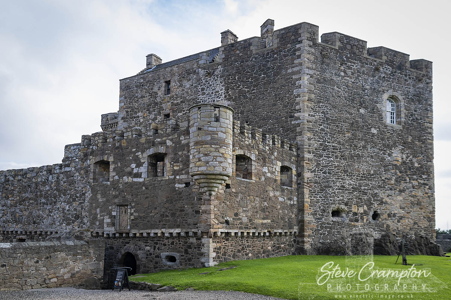 Blackness Castle