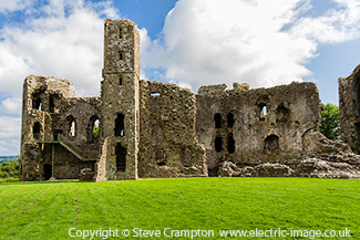 Llawhaden Castle, Wales