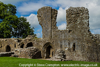 Llawhaden Castle, Wales