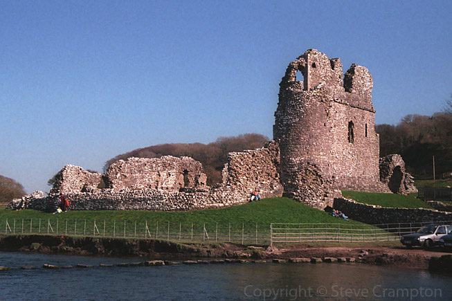 Ogmore Castle